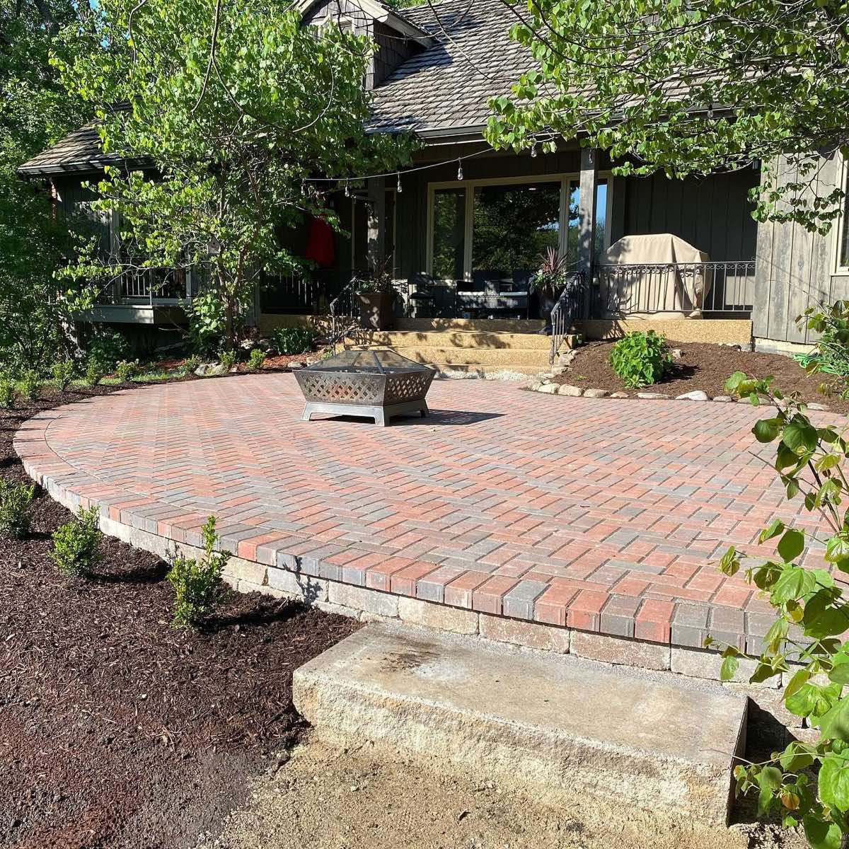 Precision hardscape and edge detail
